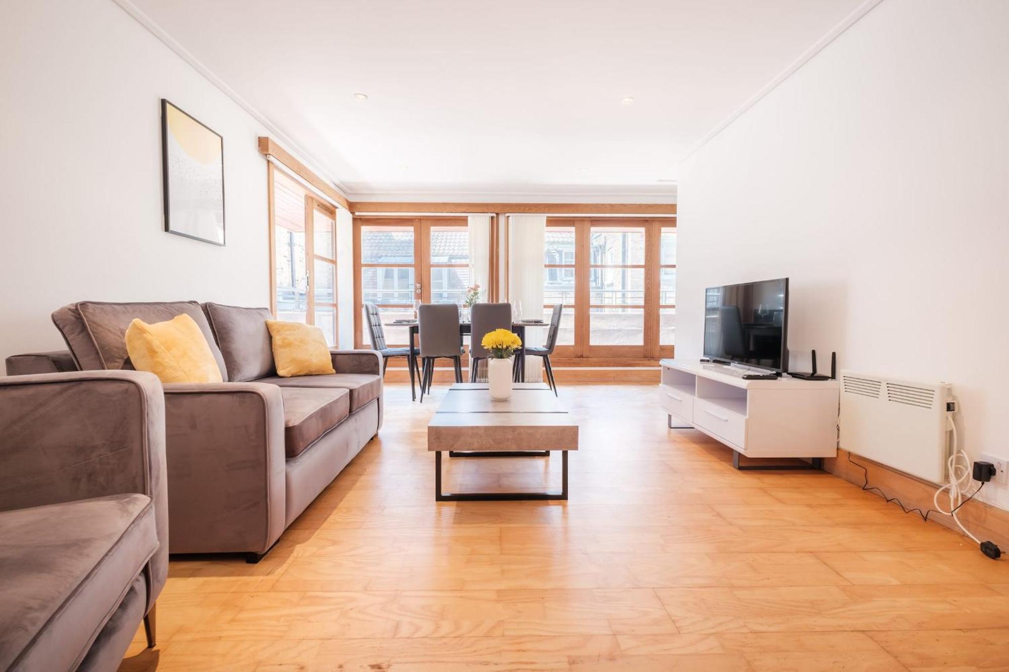 2Br Penthouse With Terrace - Heart Of Holborn - Cityapartmentstay Londra Exterior foto